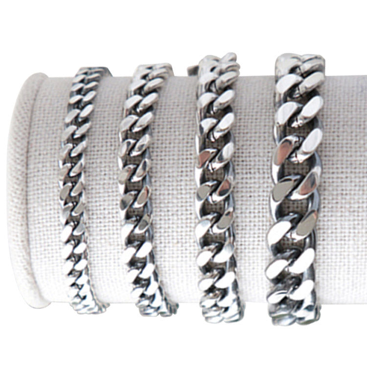 silver N chain flat chain Altior Prime